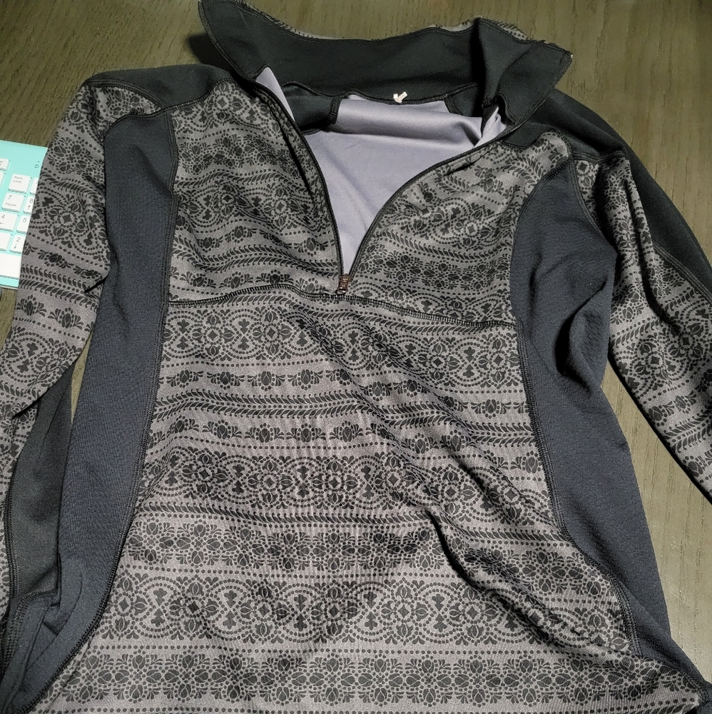 EUC Calia by Carrie Underwood warm up jacket